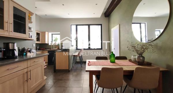 Sète centre-ville – Appartement de caractère avec garage et luminosité exceptionnelle
