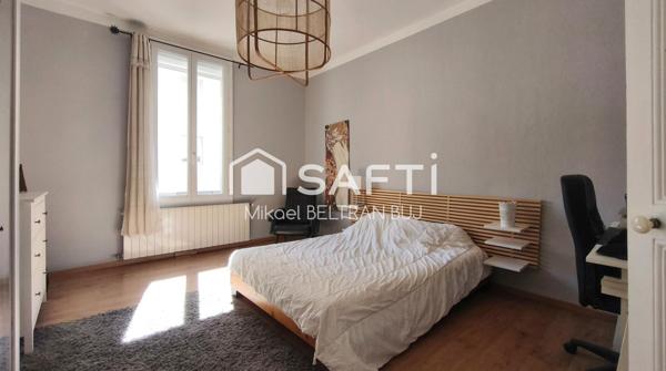Sète centre-ville – Appartement de caractère avec garage et luminosité exceptionnelle