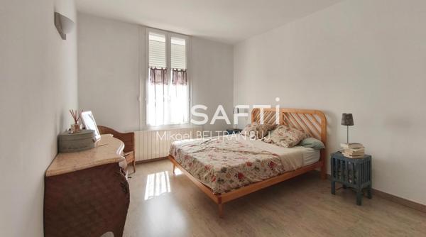 Sète centre-ville – Appartement de caractère avec garage et luminosité exceptionnelle