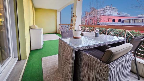 Superbe T4 Moderne avec Grande Terrasse – Proche Centre & Tramway