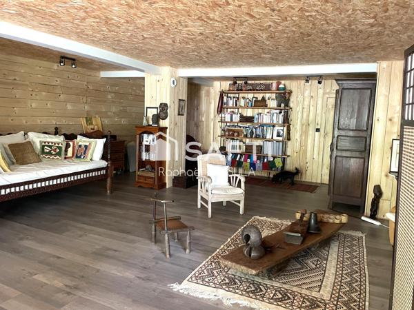 Incroyable maison en rondins 8 pièces