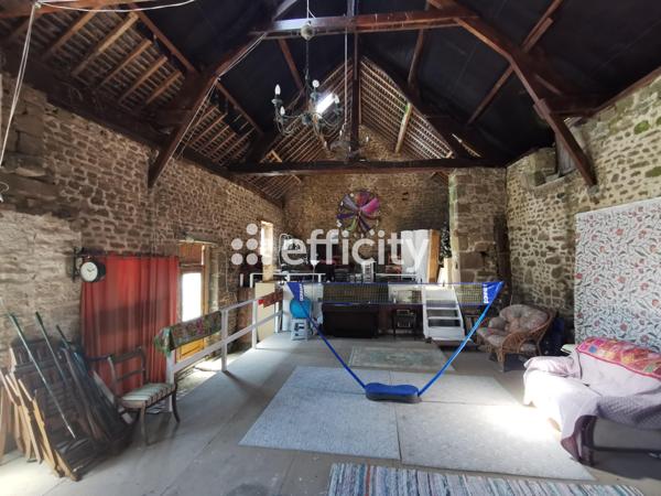 Maison
         14 pièces
        - 330 m² Exclusivité 211 000 € *