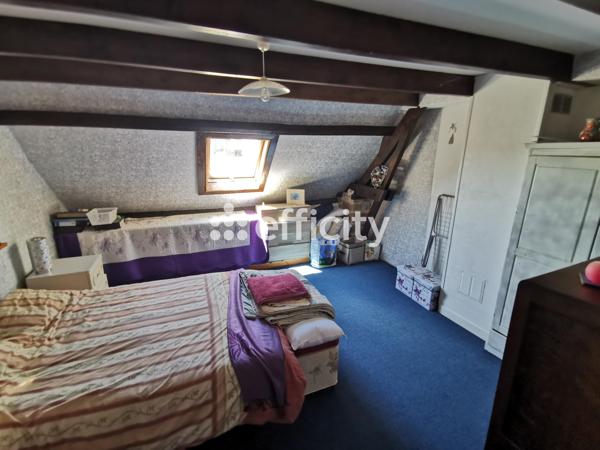 Maison
         14 pièces
        - 330 m² Exclusivité 211 000 € *