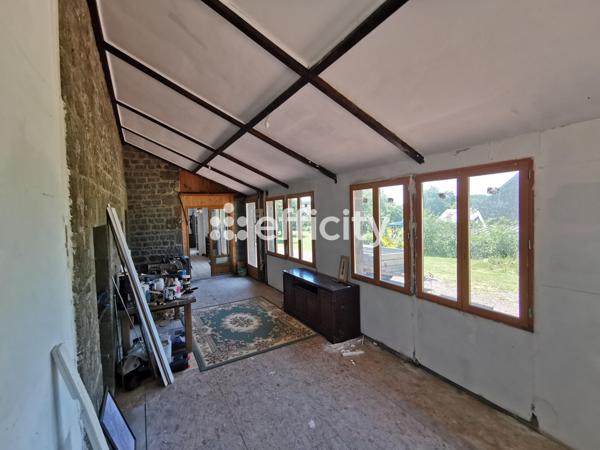 Maison
         14 pièces
        - 330 m² Exclusivité 211 000 € *