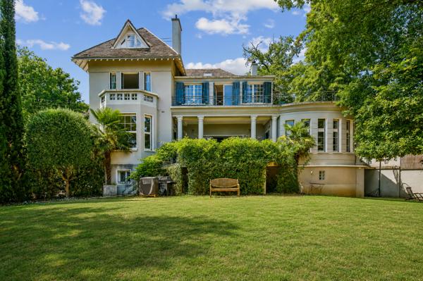 Vente Maison de luxe Garches 12 Pièces 594 m²