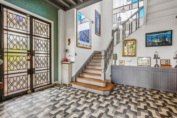 Vente Maison de luxe Garches 12 Pièces 594 m²
