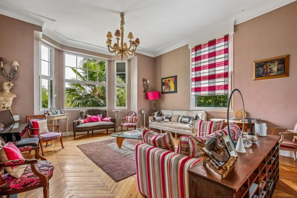 Vente Maison de luxe Garches 12 Pièces 594 m²