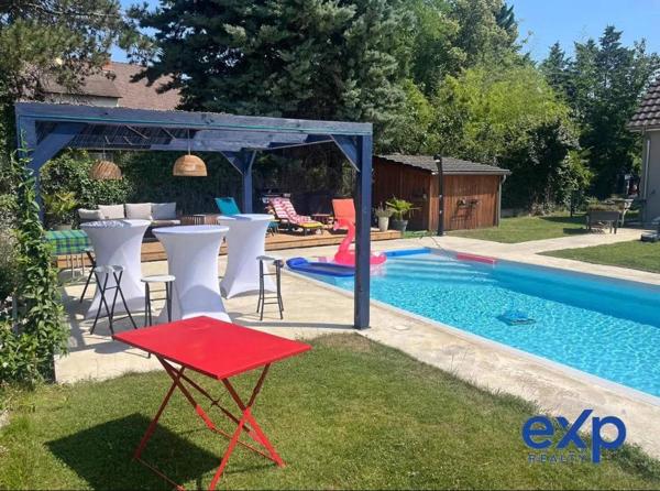 Maison contemporaine de 160 m² avec piscine chauffée – Wintzenheim