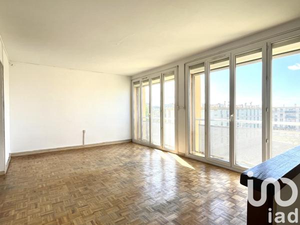 Appartement 4 pièces de 82 m² à Le Pontet (84130)