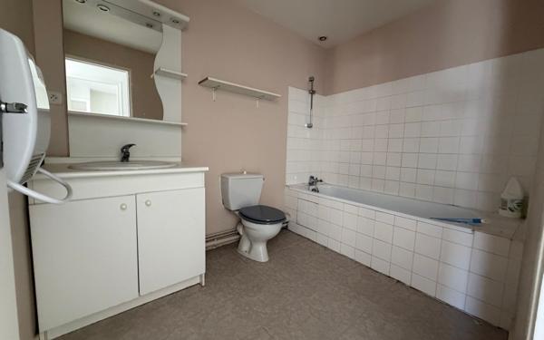 Appartement à vendre    2 pièces •  Saintes
