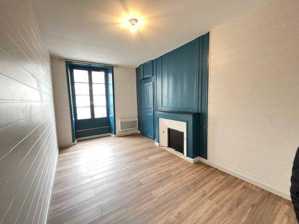 Appartement 1 pièce                                        - 35000 Rennes Réf : 2425