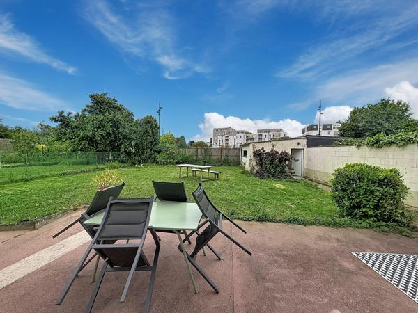 Maison
         4 pièces
        - 77 m² 269 900 € *