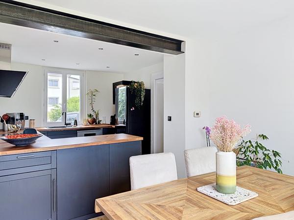 Maison
         4 pièces
        - 77 m² 269 900 € *