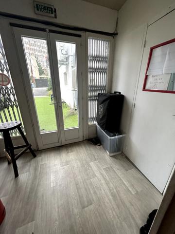 Local commercial centre ville de Nevers 400M2