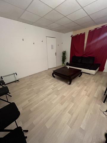 Local commercial centre ville de Nevers 400M2