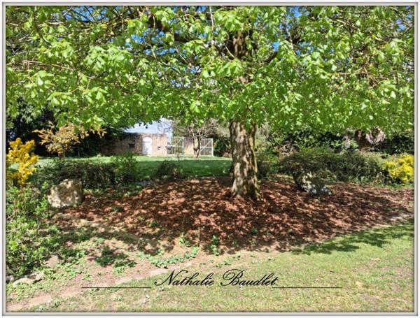 Chevillé (72350) CHEVILLE Longère de 9 pièces (5 chambres), dépendances, plan d'eau, terrain 3932 m²