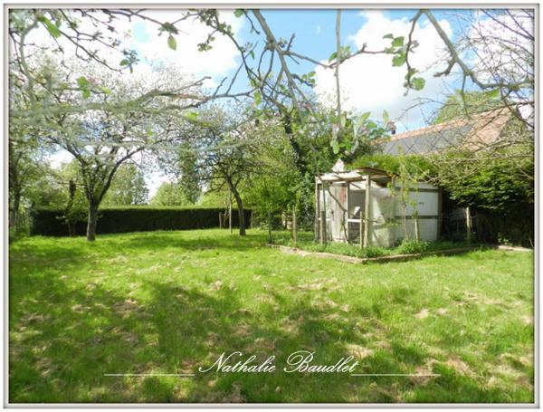 Chevillé (72350) CHEVILLE Longère de 9 pièces (5 chambres), dépendances, plan d'eau, terrain 3932 m²