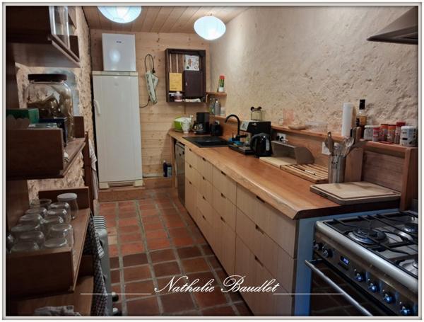 Chevillé (72350) CHEVILLE Longère de 9 pièces (5 chambres), dépendances, plan d'eau, terrain 3932 m²