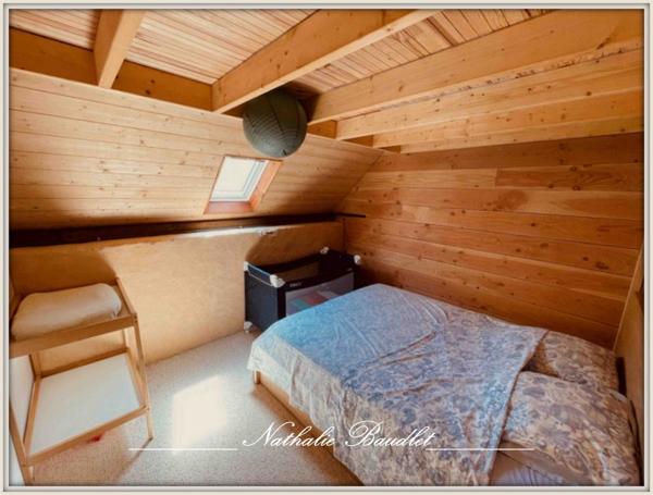 Chevillé (72350) CHEVILLE Longère de 9 pièces (5 chambres), dépendances, plan d'eau, terrain 3932 m²