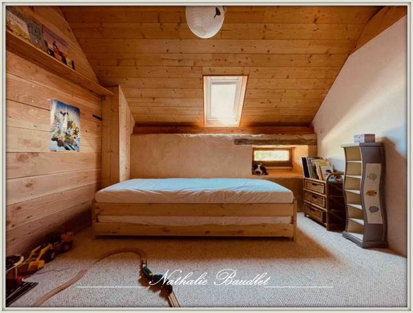 Chevillé (72350) CHEVILLE Longère de 9 pièces (5 chambres), dépendances, plan d'eau, terrain 3932 m²