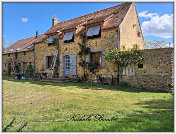 Chevillé (72350) CHEVILLE Longère de 9 pièces (5 chambres), dépendances, plan d'eau, terrain 3932 m²