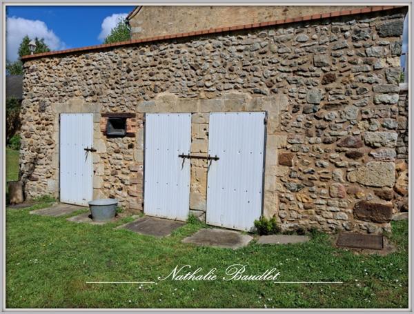 Chevillé (72350) CHEVILLE Longère de 9 pièces (5 chambres), dépendances, plan d'eau, terrain 3932 m²