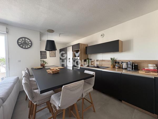 Dernier étage : T5 récent de 97 m² avec terrasse, climatisation et 2 garages