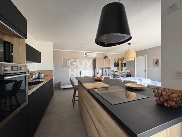 Dernier étage : T5 récent de 97 m² avec terrasse, climatisation et 2 garages