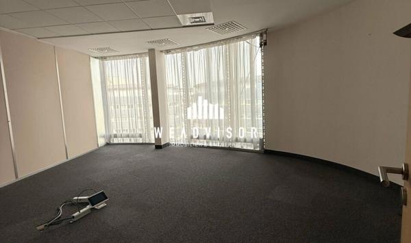À LOUER : BUREAUX D'ENVIRON 748,50 M² - QUARTIER NOVAXIS LE MANS
