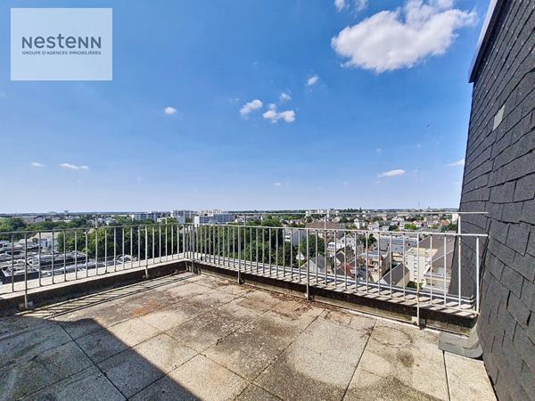ORLEANS MADELEINE - TRAM B - ENTRE FAC ET LOIRE ! APPART 47m2 avec PARKING et balcon/terrasse