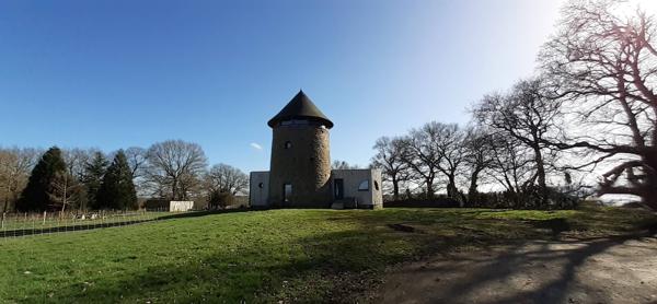 MOULIN DU XIVème SIECLE ET SON EXTENSION D'ARCHITECTE
