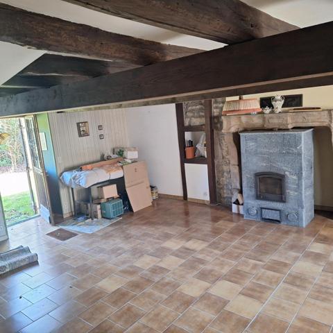 Maison 3 chambres avec cour et garage