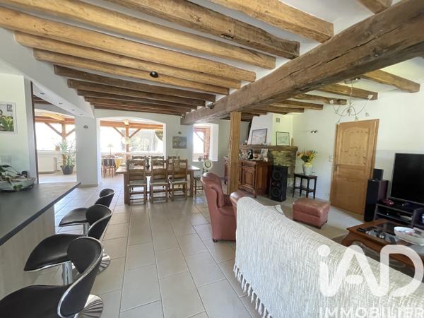 Maison à vendre 7 pièces 208 m² Saint-Valérien