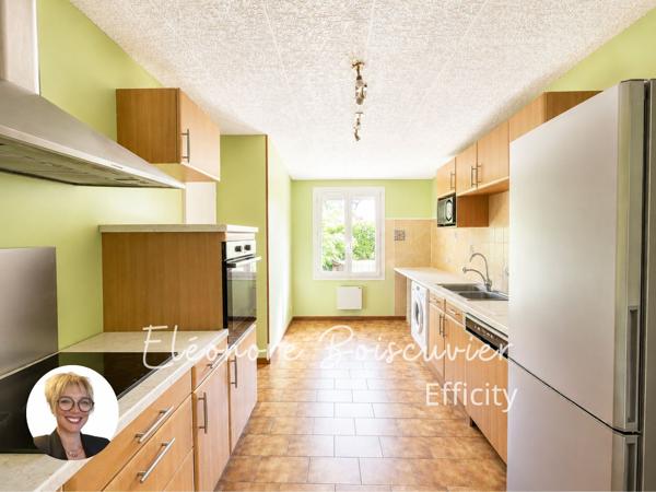 Maison
         6 pièces
        - 106 m² 474 000 € *
