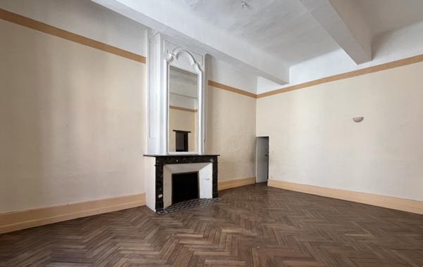 Appartement à vendre |  Mirande |  5 pièces | 149 m²