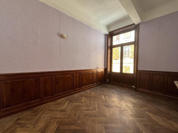 Appartement à vendre |  Mirande |  5 pièces | 149 m²