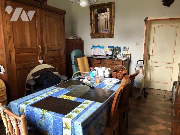 Maison d'habitation et appartement loué idéal investisseur