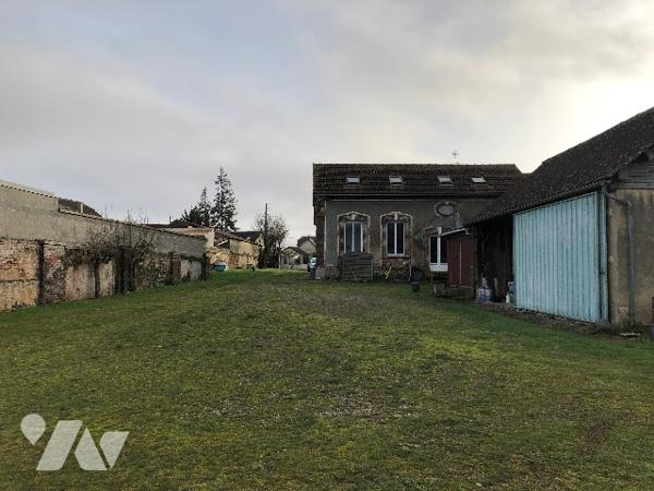 Maison d'habitation et appartement loué idéal investisseur