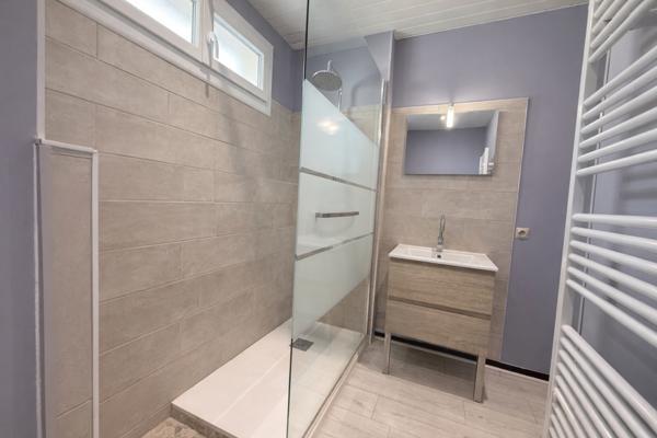 Maison - 6 pièces - 90 m²