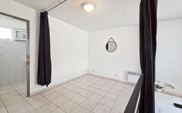 Appartement à vendre    2 pièces • 34 m2 Villeneuve-lès-Avignon