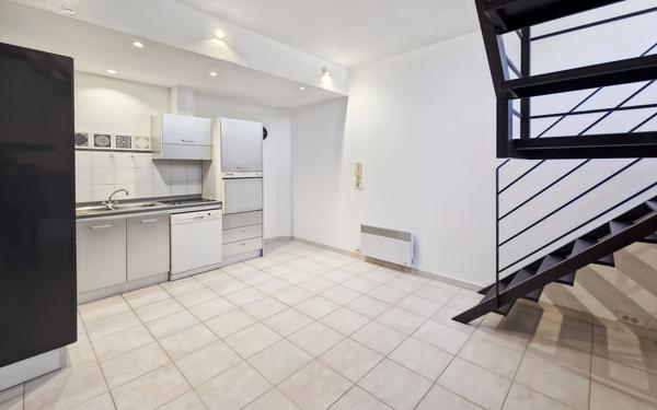 Appartement à vendre    2 pièces • 34 m2 Villeneuve-lès-Avignon