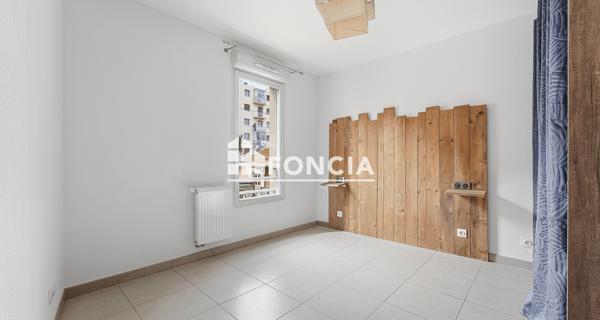 À vendre Appartement 3 pièces 58 m² - Saint-laurent-du-var 06700