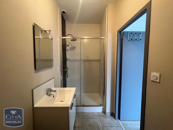 Appartement à louer 2 pièces 32.29m² Vichy (03200)