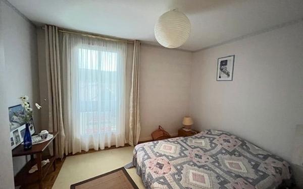 Appartement à vendre    2 pièces • 70 m2 Château-Thierry