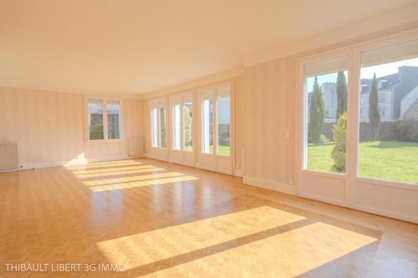 Vente / Maison et grand terrain