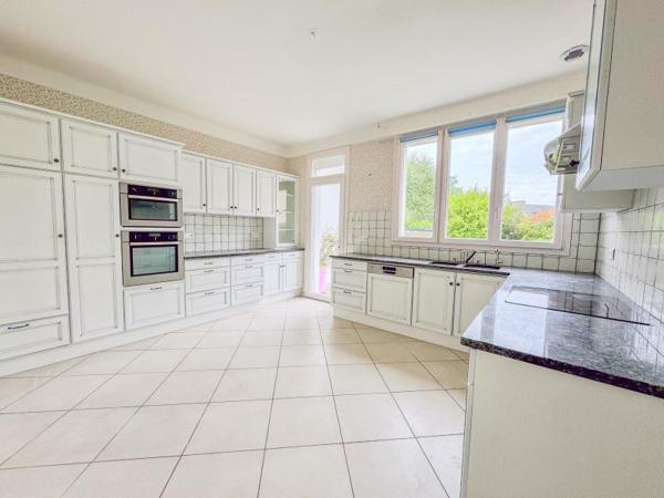 Vente / Maison et grand terrain