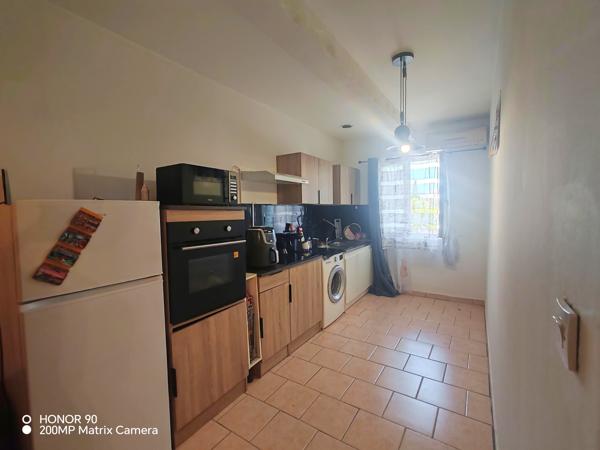 Appartement
         2 pièces
        - 51 m² 76 000 € *
