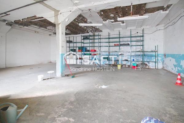 Dépôt-Garage de 228m2!