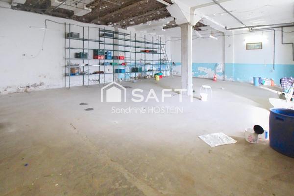 Dépôt-Garage de 228m2!