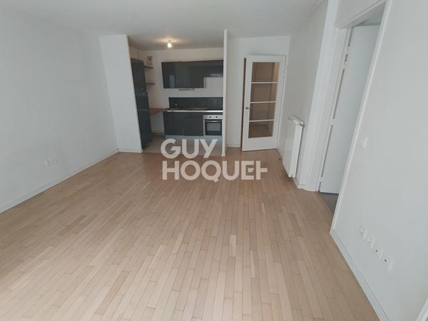 DOCKS DE SAINT-OUEN - 2 PIÈCES 49 M² - TERRASSE 6,40 M²